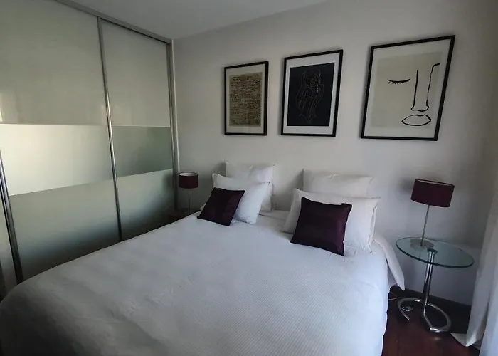Melodie Garage Gratuit Apartman